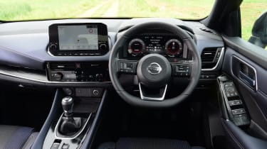 Nissan Qashqai - interior